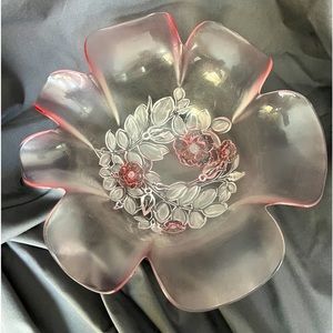 Fluted Rose Bowl